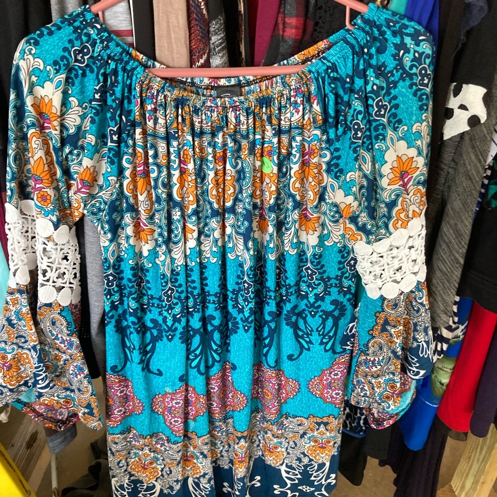 Women’s 3/4 sleeved top